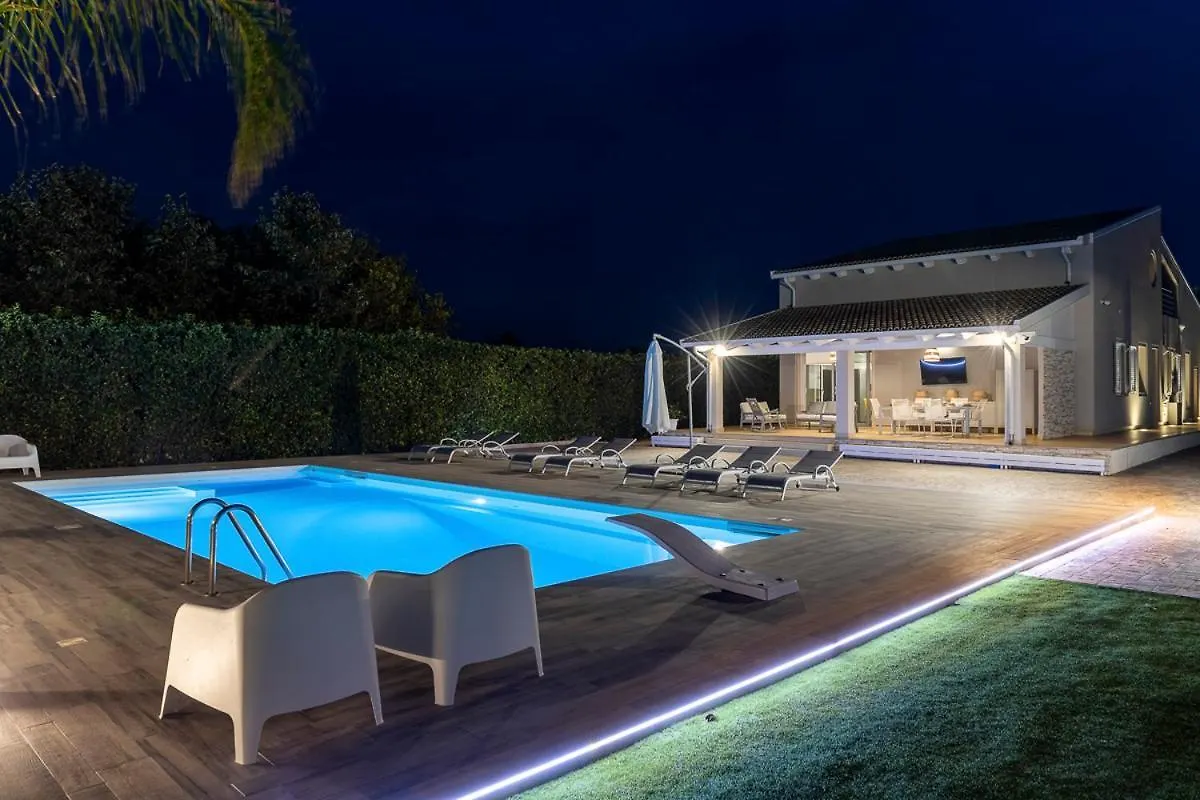 Villa Gemma Mare E Piscina Riscaldata Santa Maria Del Focallo